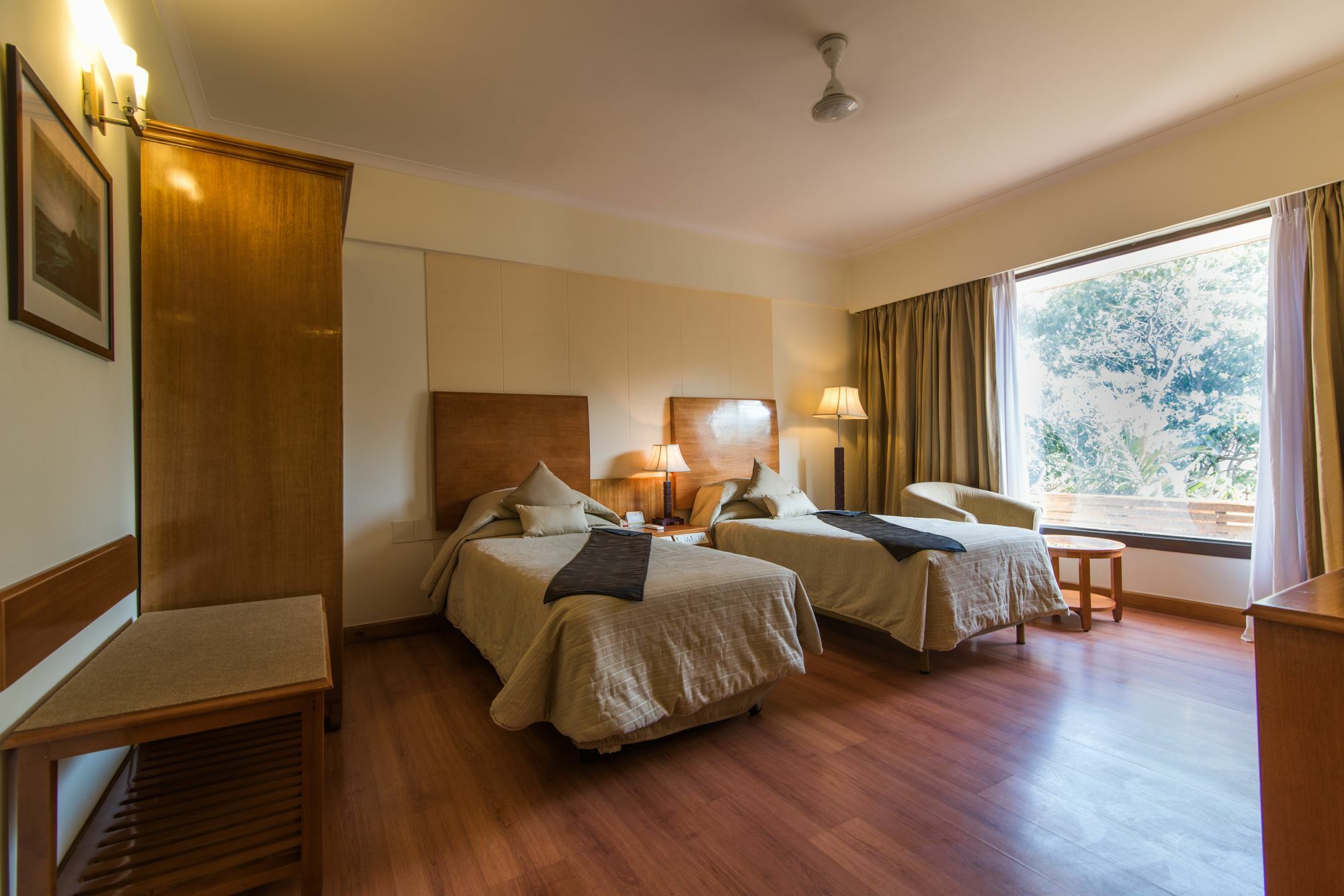 Sai Vishram Business Hotel Kammasandra Buitenkant foto